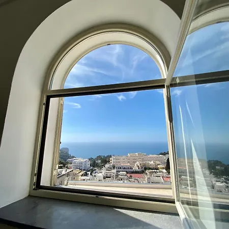 La Grande Perla 3 Bedroom Apartamento Capri