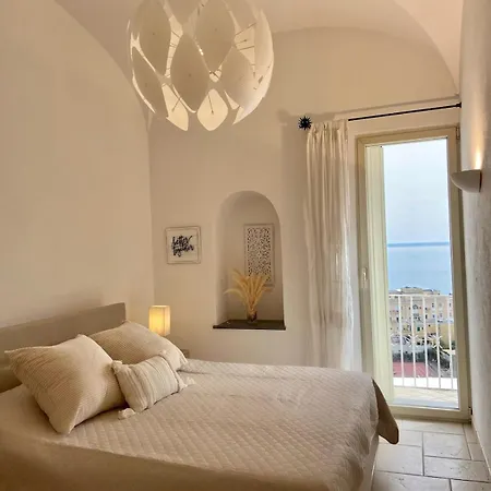 La Grande Perla 3 Bedroom Appartement